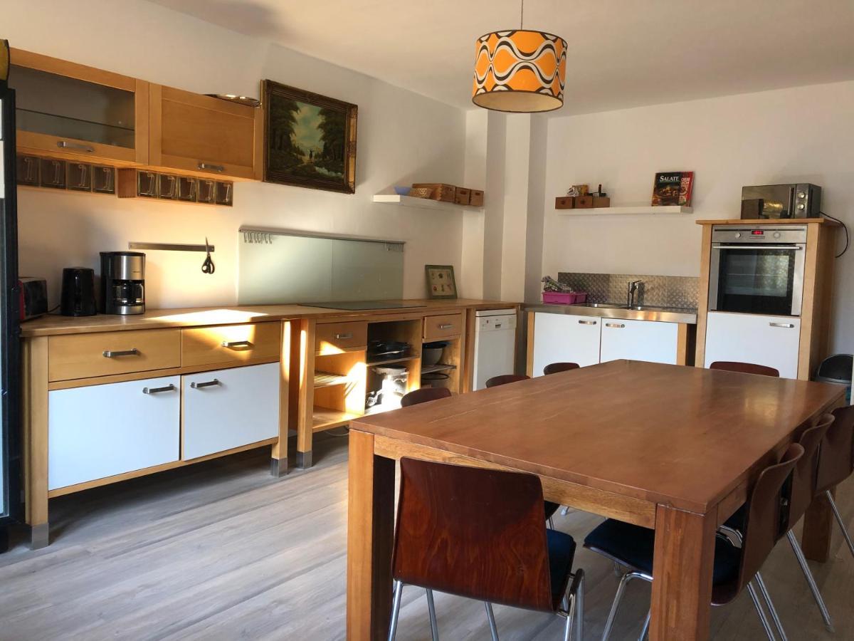 Weltempfaenger Backpacker Hostel Keulen Buitenkant foto