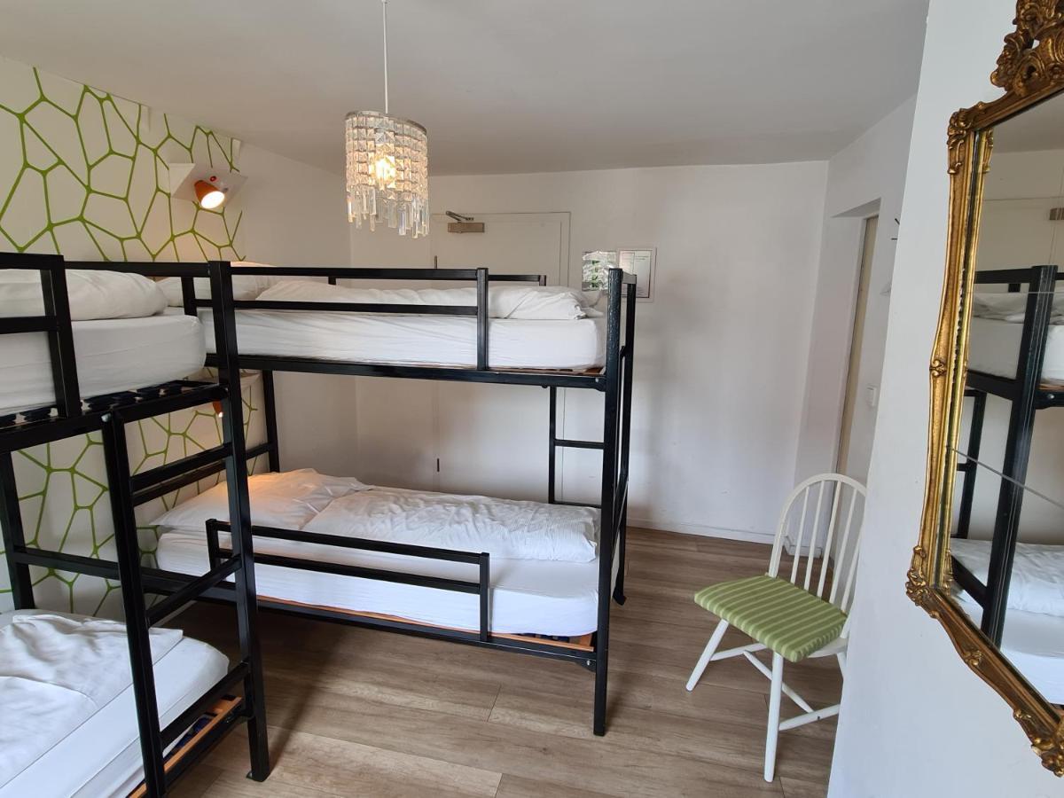 Weltempfaenger Backpacker Hostel Keulen Hostel Bedden foto