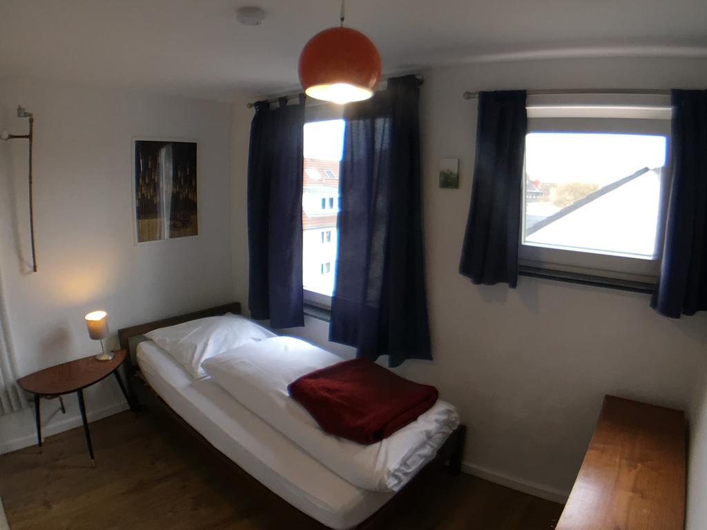 Weltempfaenger Backpacker Hostel Keulen Buitenkant foto